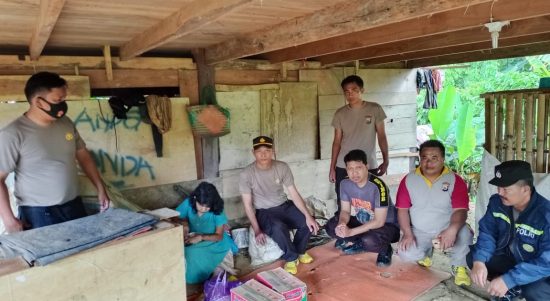 Sambut Hut Bhayangkara Ke-76, Polres Torut Berikan Bantuan Sembako Kepada Penyandang Disabilitas