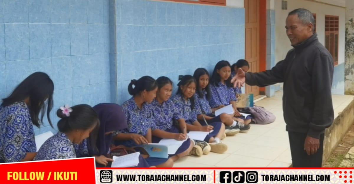 Dua Ruang Kelas SMP PGRI Marinding Dikunci, Puluhan Siswa Terpaksa Belajar di Teras