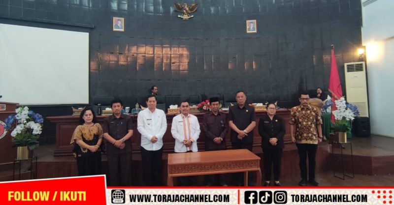 DPRD Tana Toraja Serahkan Rancangan KUA-PPAS Perubahan 2025 kepada Pemkab