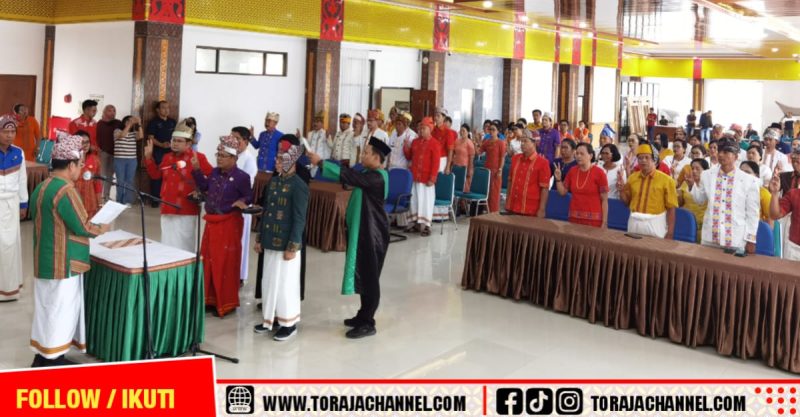 Pemerintah Tana Toraja, Bupati Zadrak Tombeg, Pelantikan Pejabat, Keterbukaan Pemerintah, Pelayanan Publik