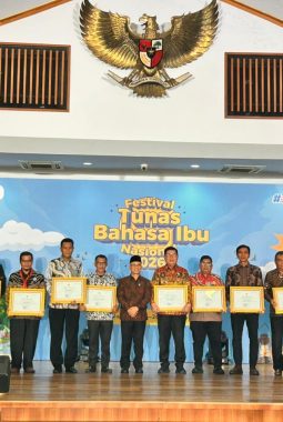 Tana Toraja Terima Penghargaan Bergengsi Nasional Revitalisasi Bahasa Daerah 2026