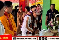 Bupati Tana Toraja, Zadrak Tombeg Tanda Tangani Prasasti Peresmian Gedung Baru UPTD Puskesmas Buntu Limbong