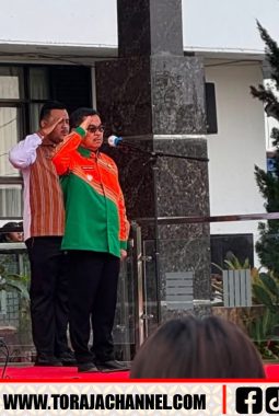 Hari Keluarga Nasional 2026, Bupati Zadrak Tekankan Pentingnya Peran Ayah dalam Mendidik Anak