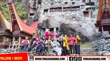 Busana Toraja Membalut Rombongan Tri Suswati, Berkah Mengalir bagi Tana Toraja