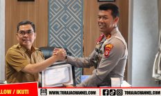 Bupati Tana Toraja Beri Penghargaan kepada Satlantas, Apresiasi Dedikasi Jaga Keselamatan di Jalan